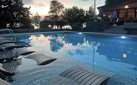 Lago Hotel